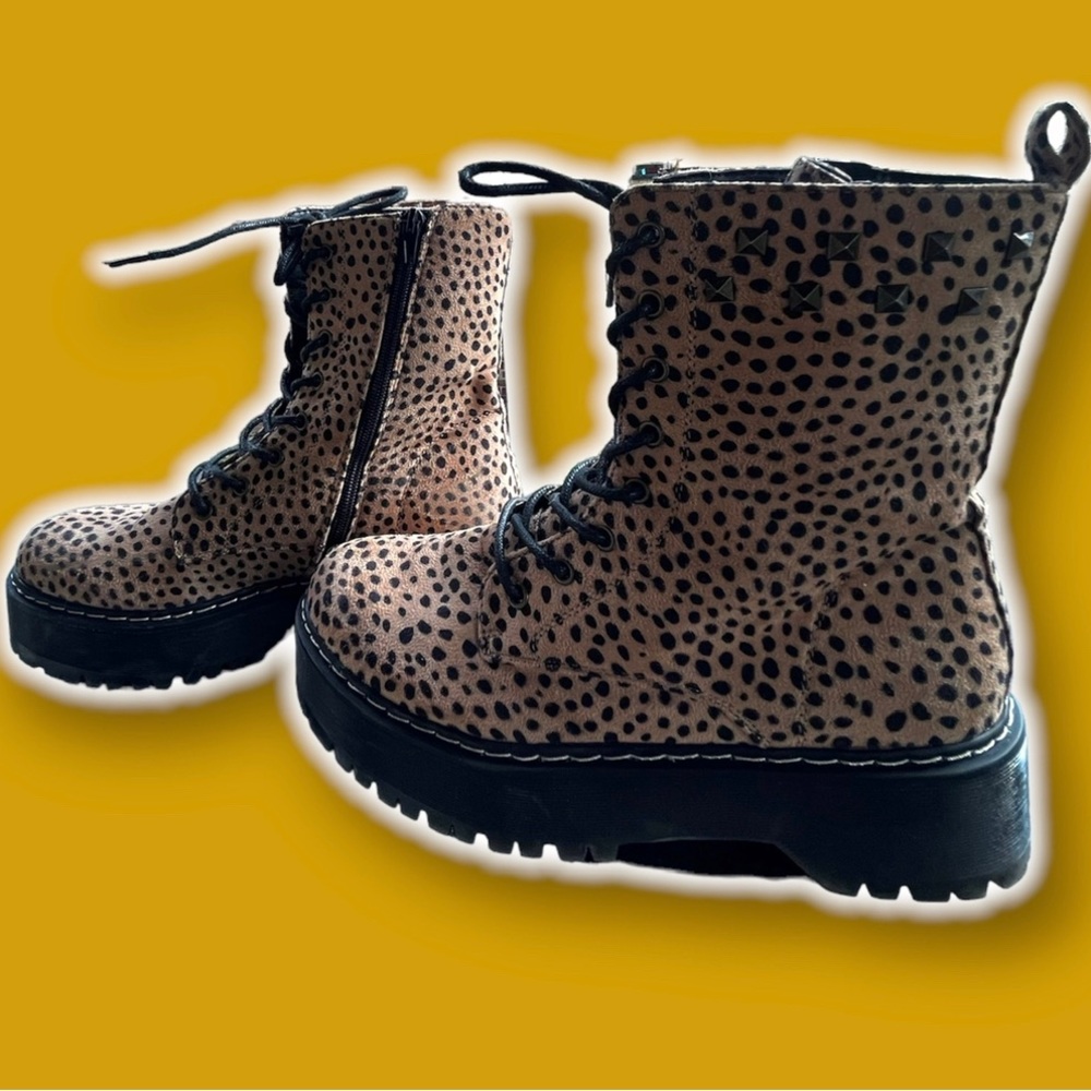UNIONBAY Women's Kamo / Leopard Combat Boots - 9.5